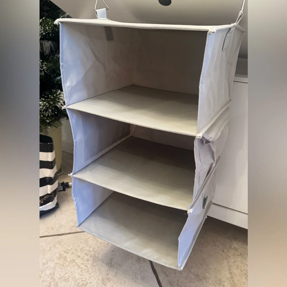 ⬜️ Gray Hanging Storage Organizer w/ Hooks